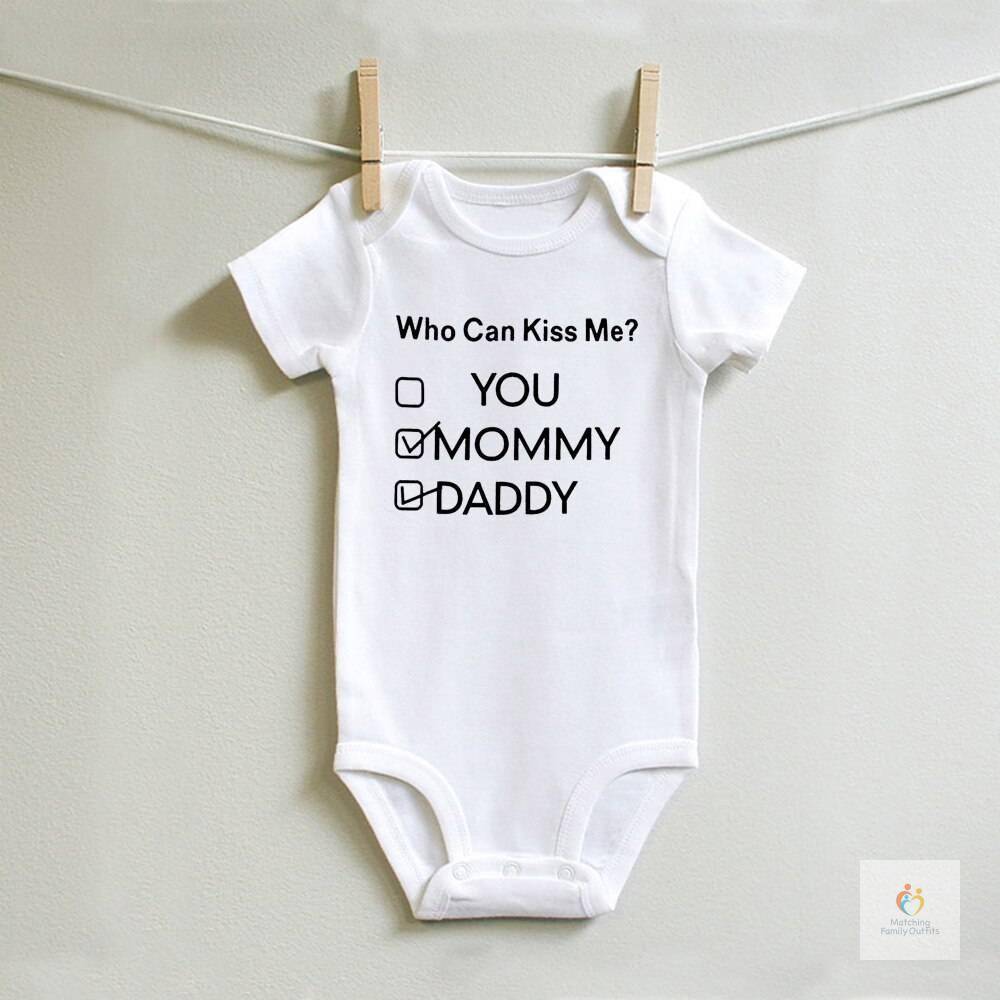 Who Can Kiss Me Funny Print Newborn Baby Boys Girls Short Sleeve Letter Print Soft Casual Romper Jumpsuit Baby Clothes 0-24M